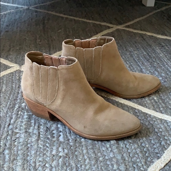 Joie booties - Picture 1 of 2